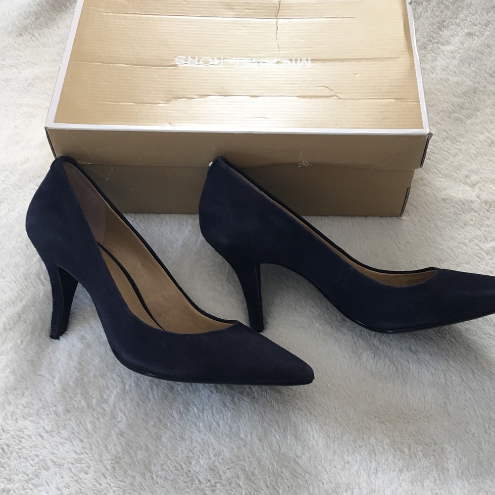 Michael kors heels 🌹